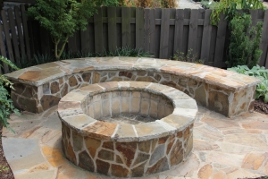Veneer Seating Wall with Fire Pit